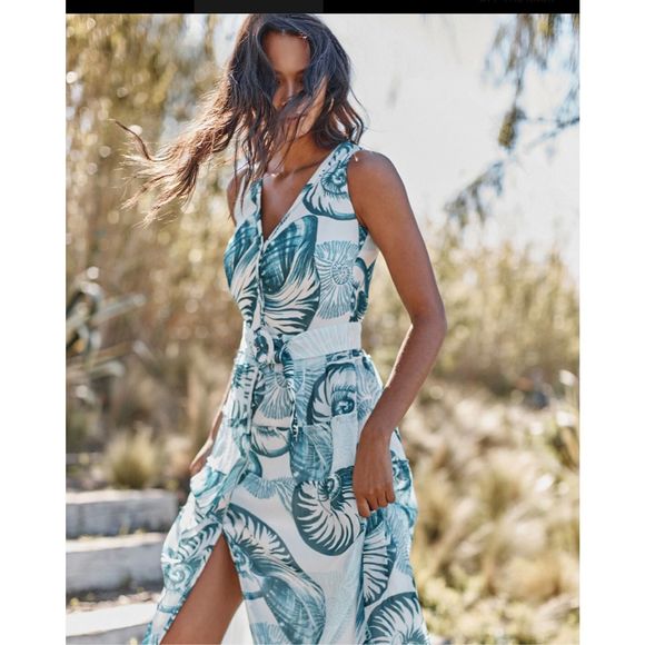 White House Black Market Dresses & Skirts - WHBM Sleeveless MIDI Shirtdress